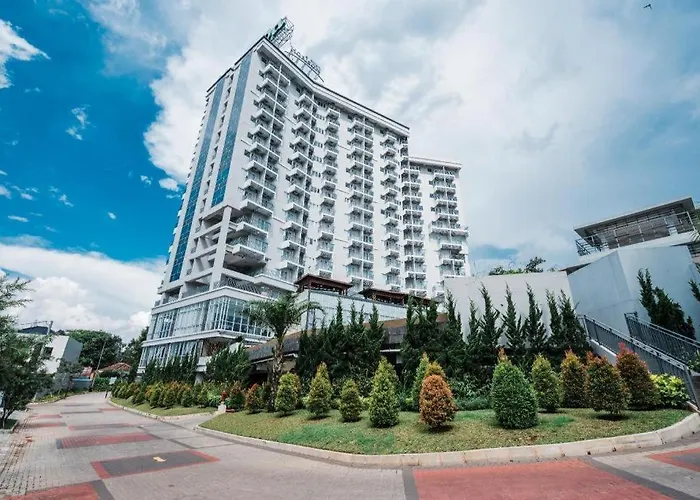 Nemuru Grand Bhuvana CiawiHotel di Bogor